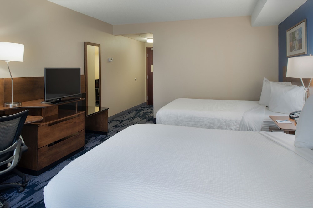 Room, 2 Double Beds (Hearing Accessible) photo 2
