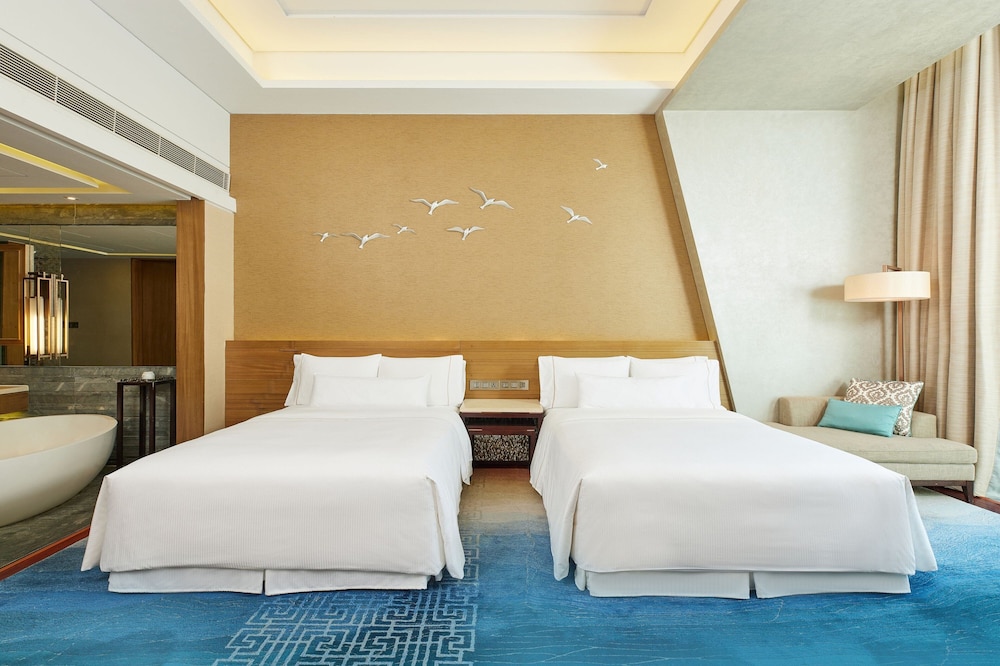 Superior Room, 2 Double Beds, Balcony photo 3