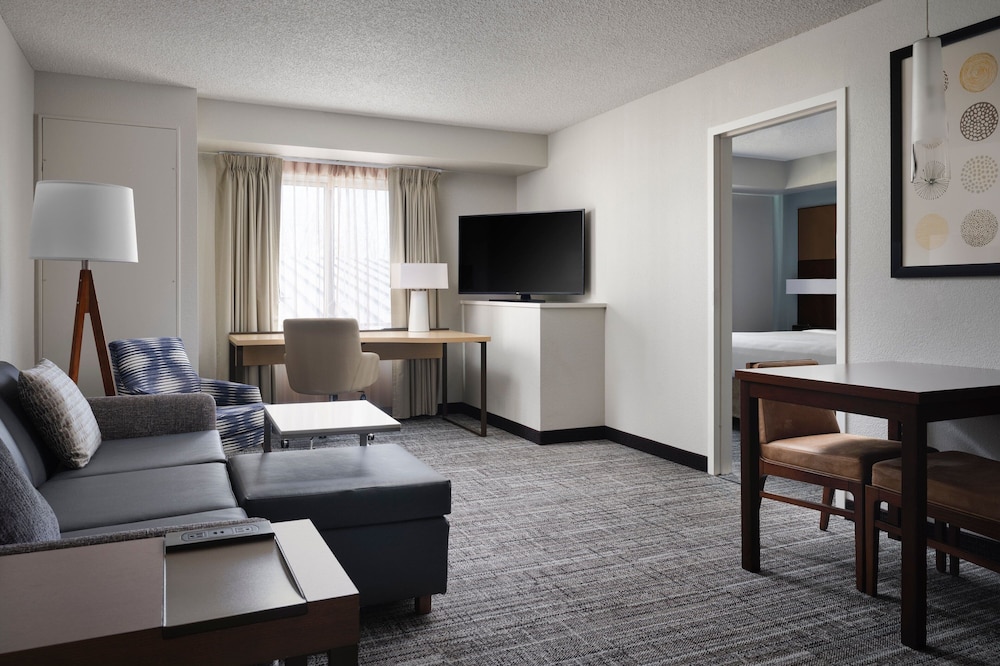 Suite, 1 Bedroom photo 1