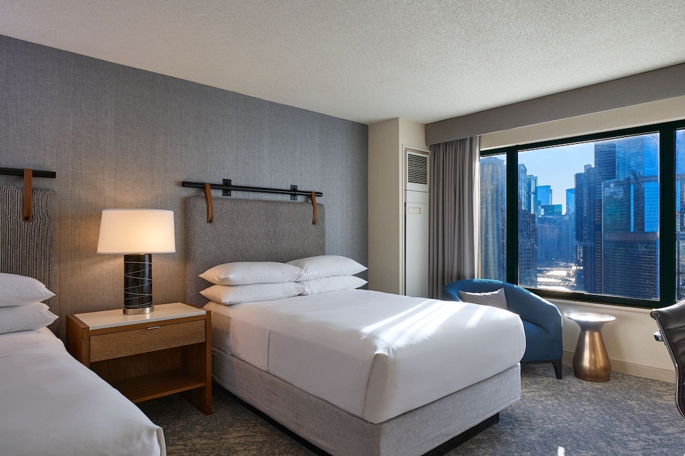 Club Room, 2 Double Beds - Photo 9