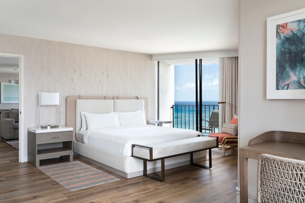 Family Suite (mobility Accessible, Roll-in Shower)