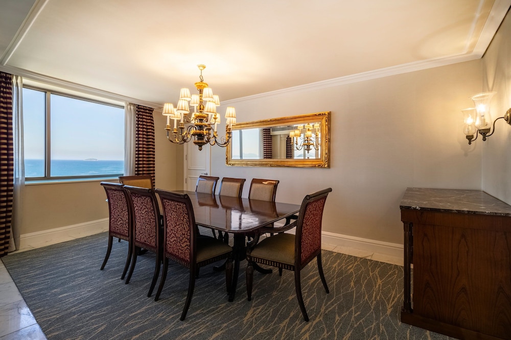 Presidential Suite, 1 Double Bed, Ocean View thumbnail 6