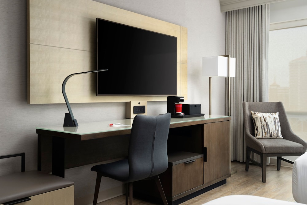 Club Room, 2 Queen Beds - Photo 8