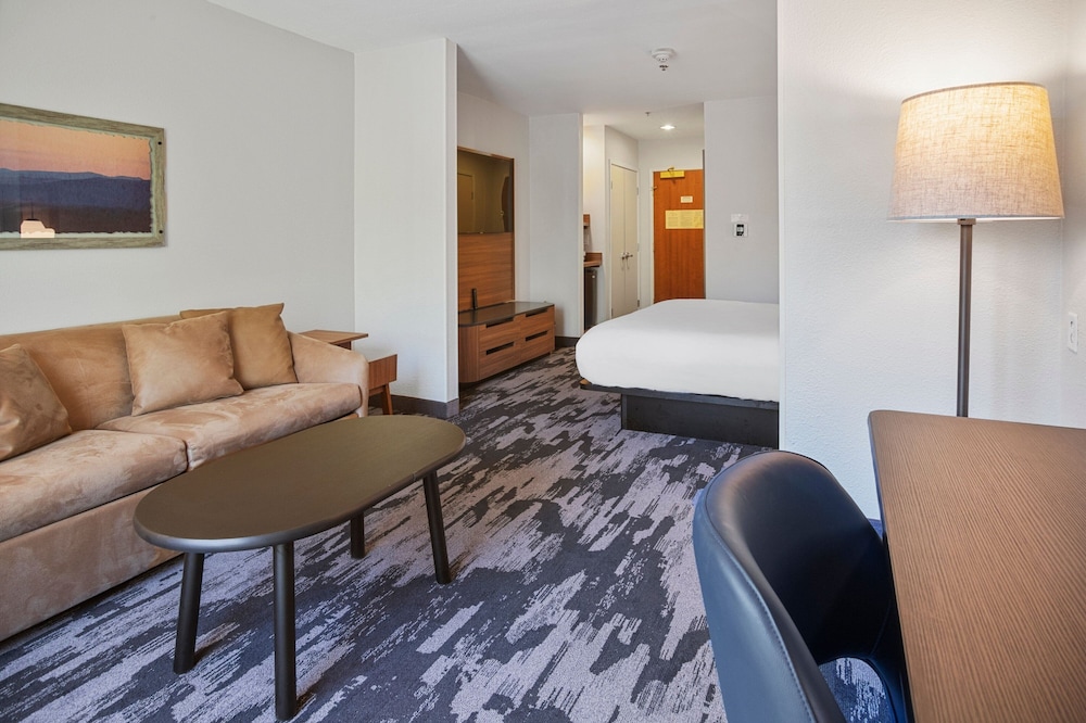 Suite, 1 King Bed with Sofa bed (Hearing Accessible) photo 1
