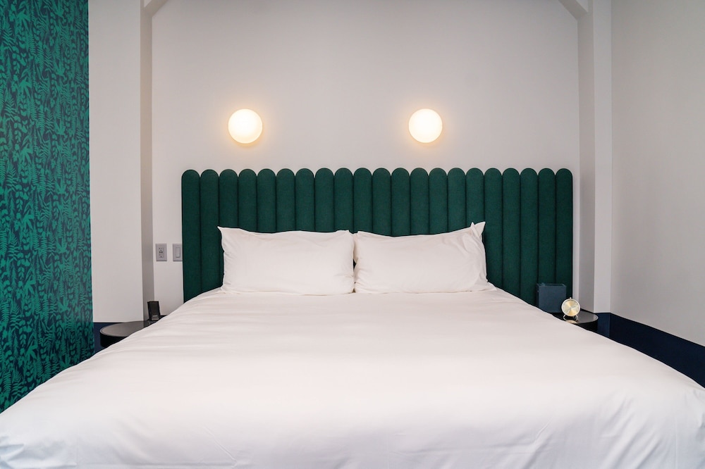 Room, 1 King Bed - Photo 1