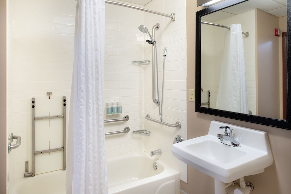 Executive Suite, 1 King Bed with Sofa bed photo 2
