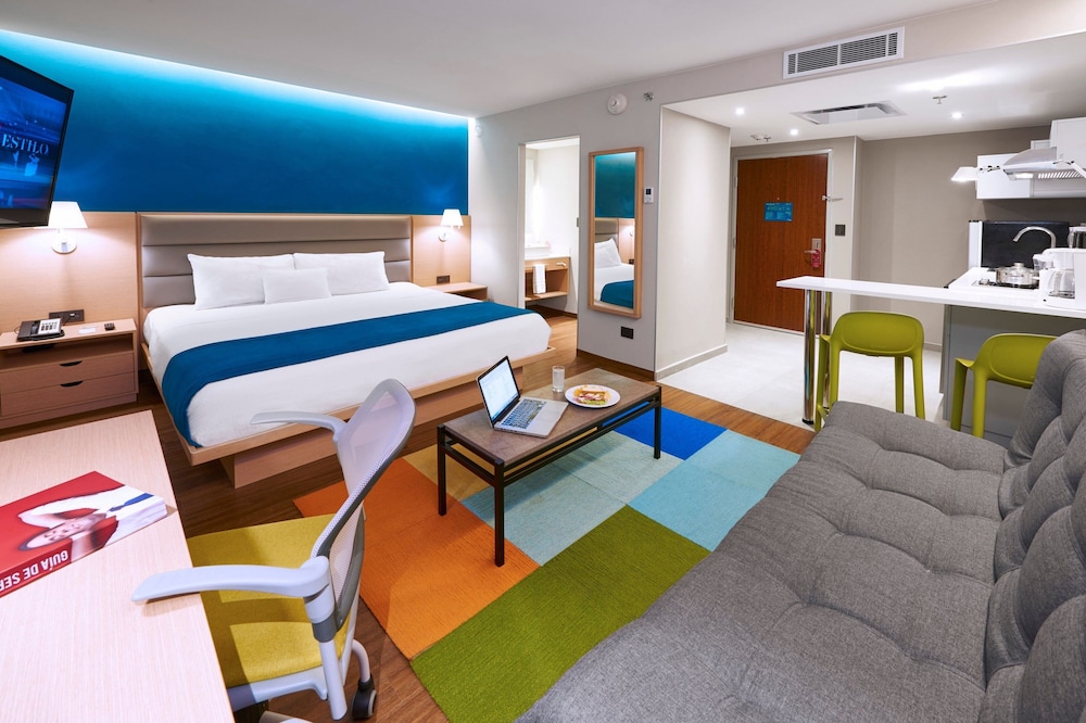 Suite, 1 King Bed With Sofa Bed, Non Smoking