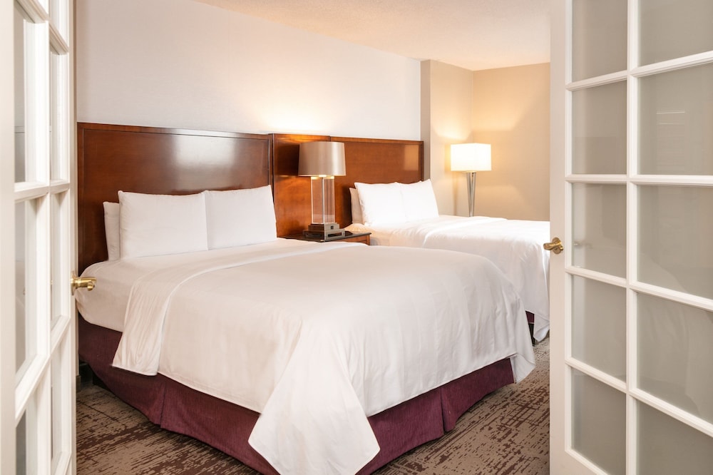 Suite, 1 Bedroom - Photo 4