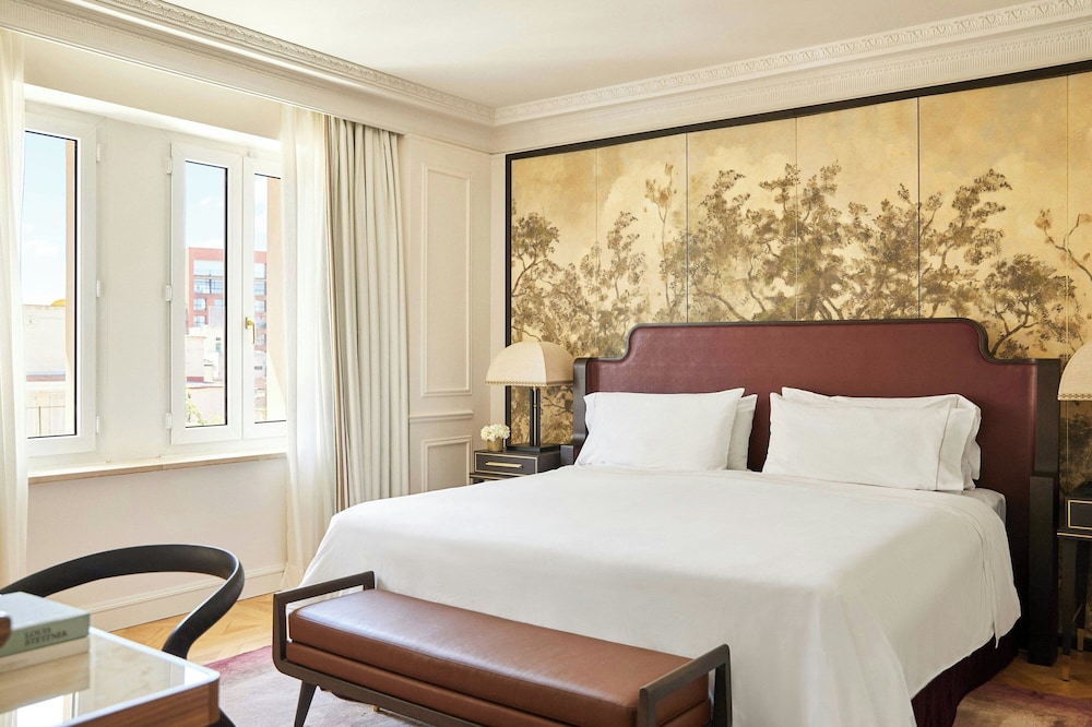 Palace Suite - Photo 9