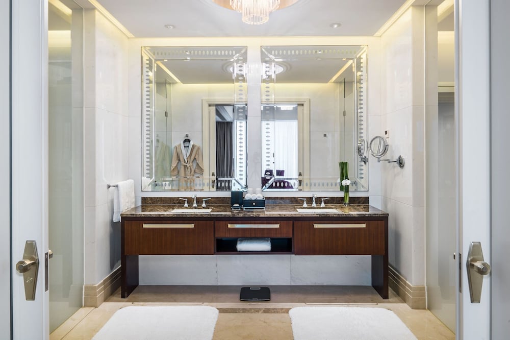 Suite, 1 Bedroom thumbnail 6