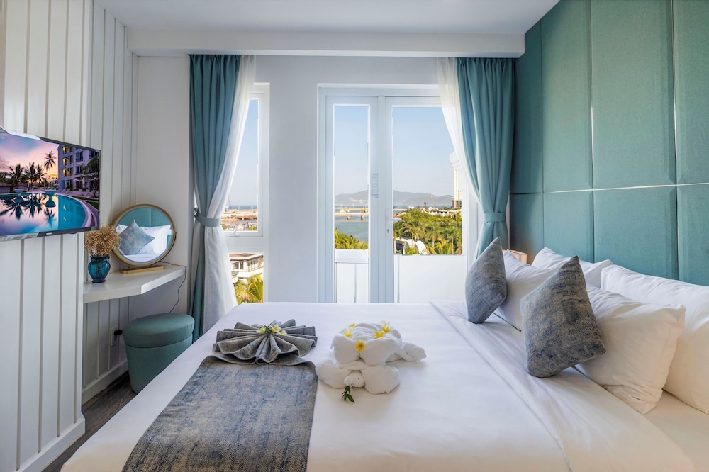 Uma premier suite for 2 pax photo 2