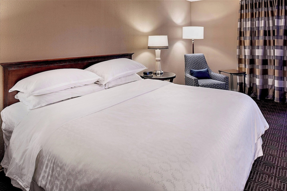 Chalet, 1 King Bed - Photo 1