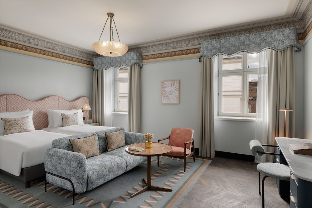 Heritage Junior Suite Twin - Photo 1