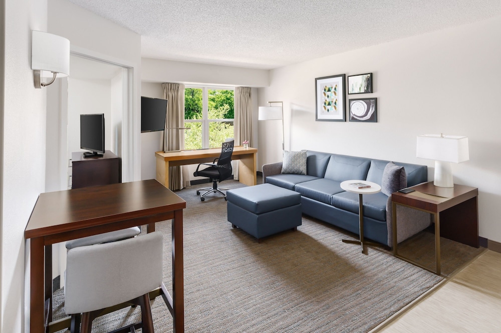 Suite, 1 Bedroom - Photo 4