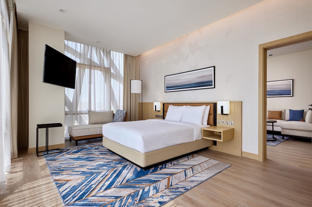Suite, 1 Bedroom, City View