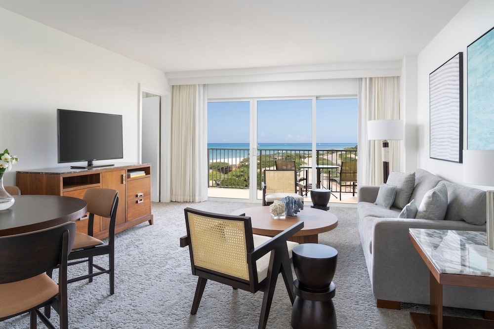 Junior Suite, 1 King Bed With Sofa Bed