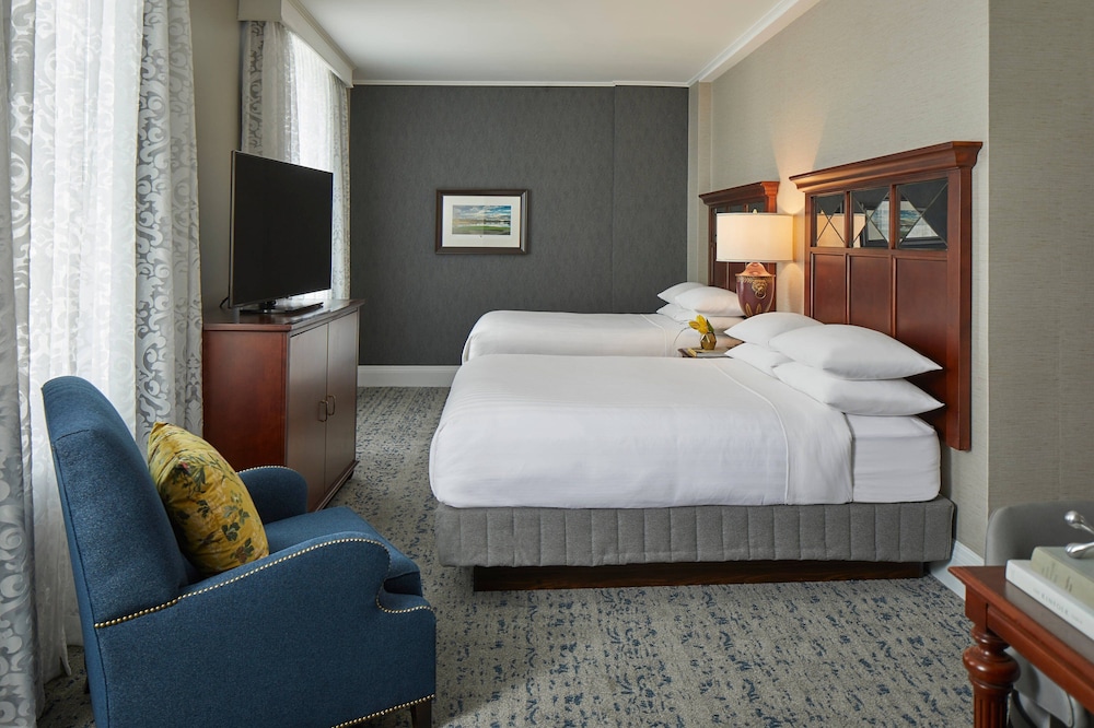 Deluxe Room, 2 Queen Beds - Photo 2
