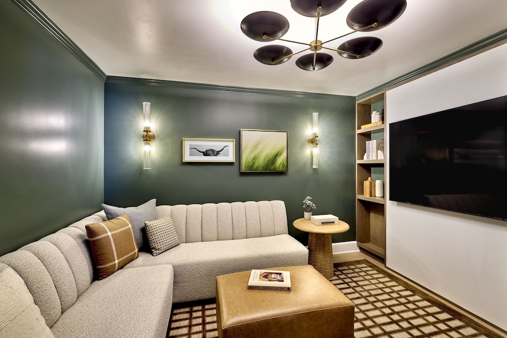 Ritz-Carlton 3-Bedroom, Club Access - Photo 16