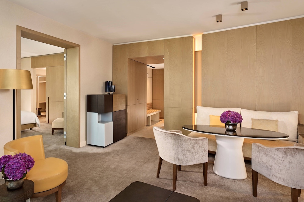 Executive Suite, 2 Double Beds