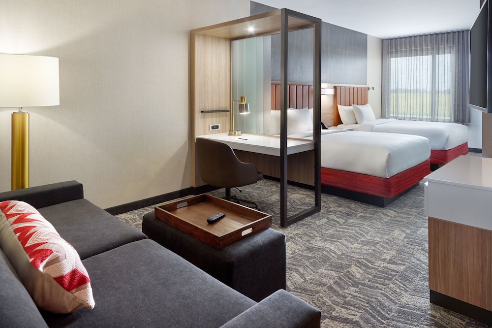 Suite, Multiple Beds - Photo 2