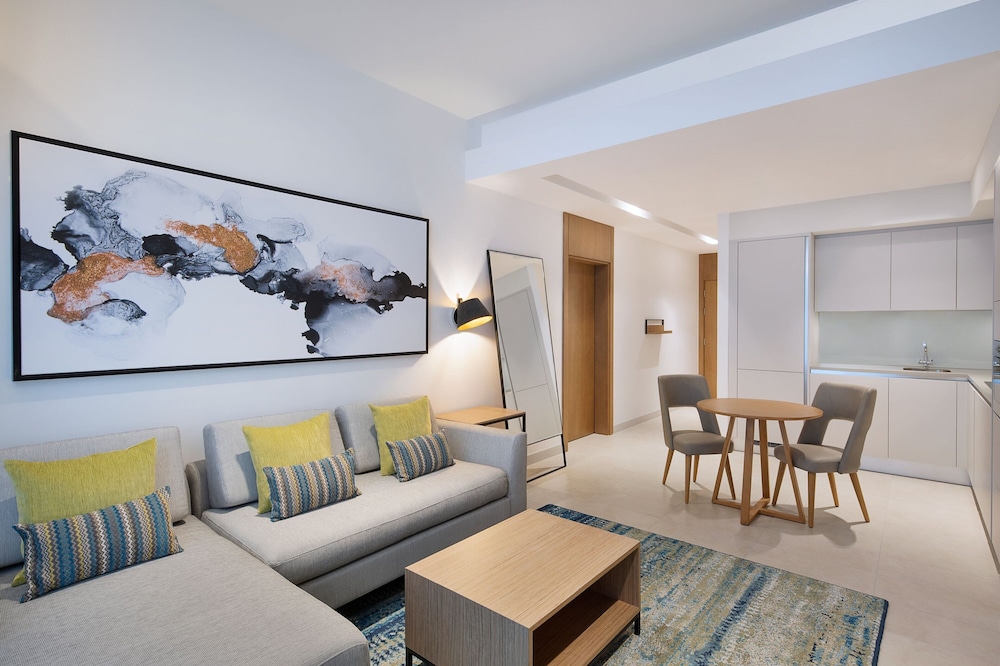 Suite, 1 Bedroom, Balcony, City View