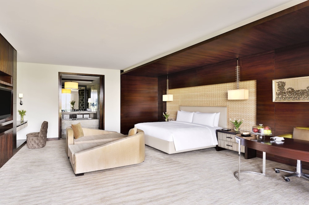 Executive Room, 2 Twin Beds - Photo 2