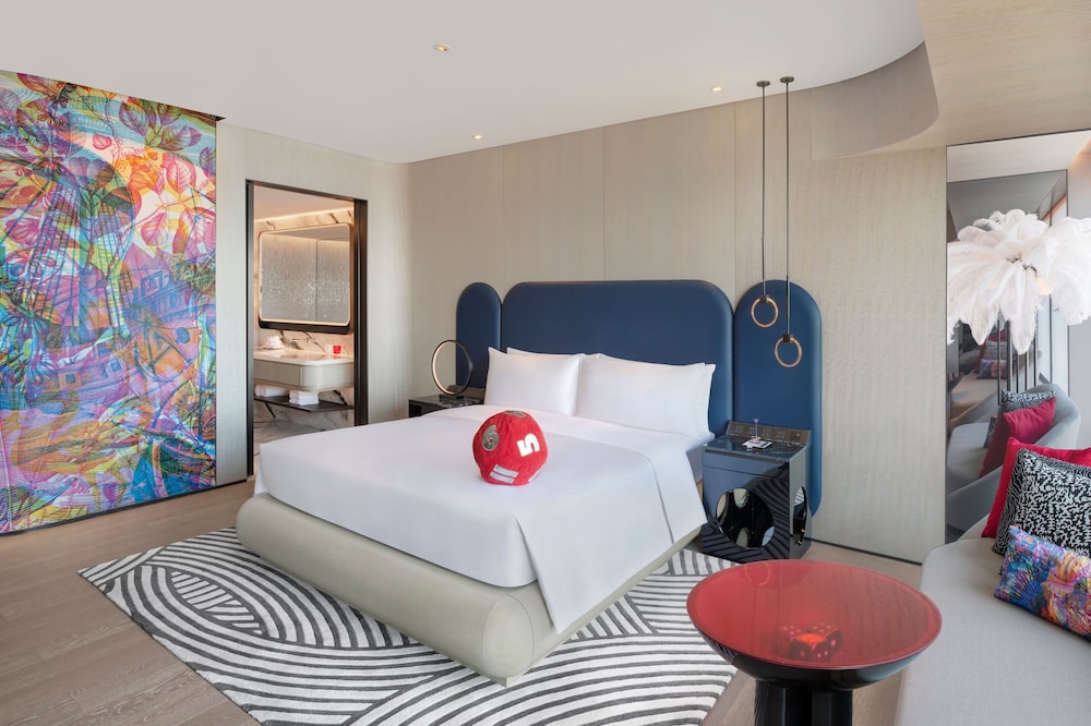 Spectacular Room, Room, 1 King Bed, Partial Ocean View - Photo 1