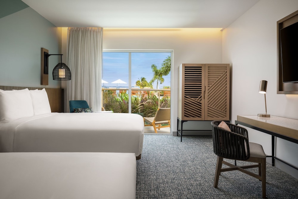Premium Room, 1 King Bed with Sofa bed, Balcony, Ocean View - Photo 8