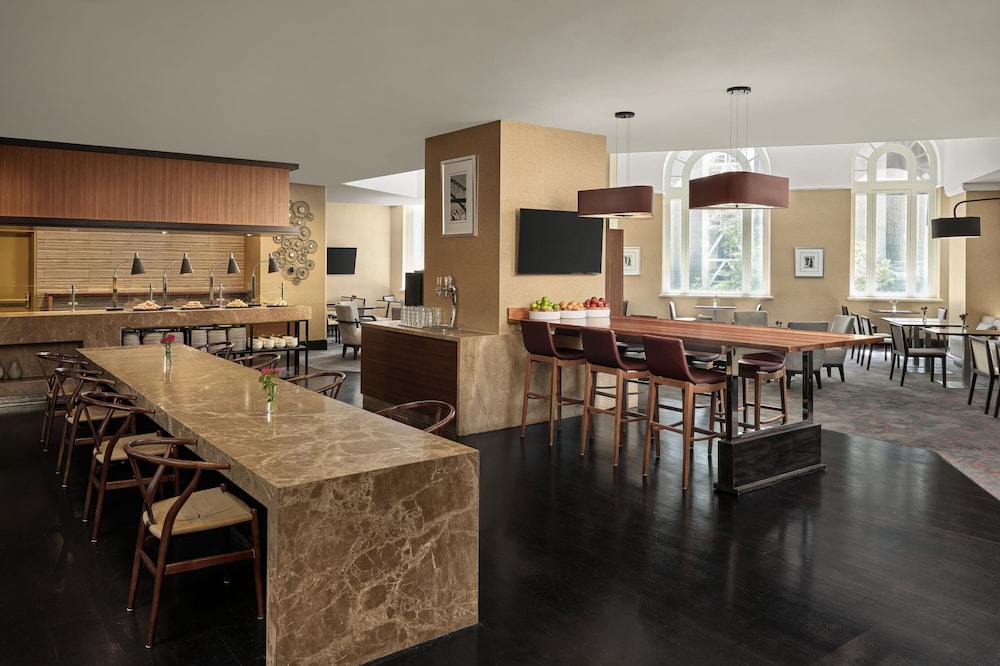Presidential Suite, 2 Bedrooms (Opera House View)