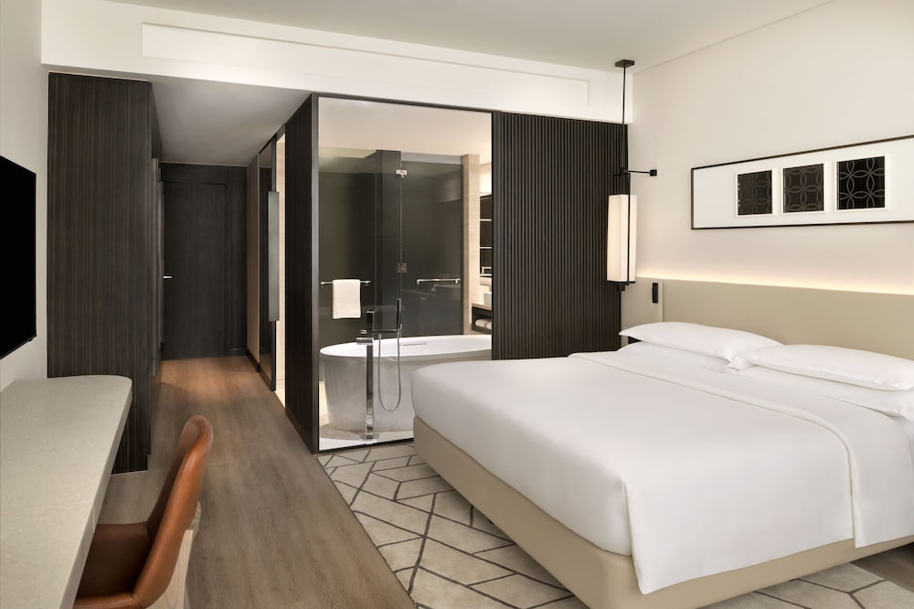 Room, 1 King Bed, City View