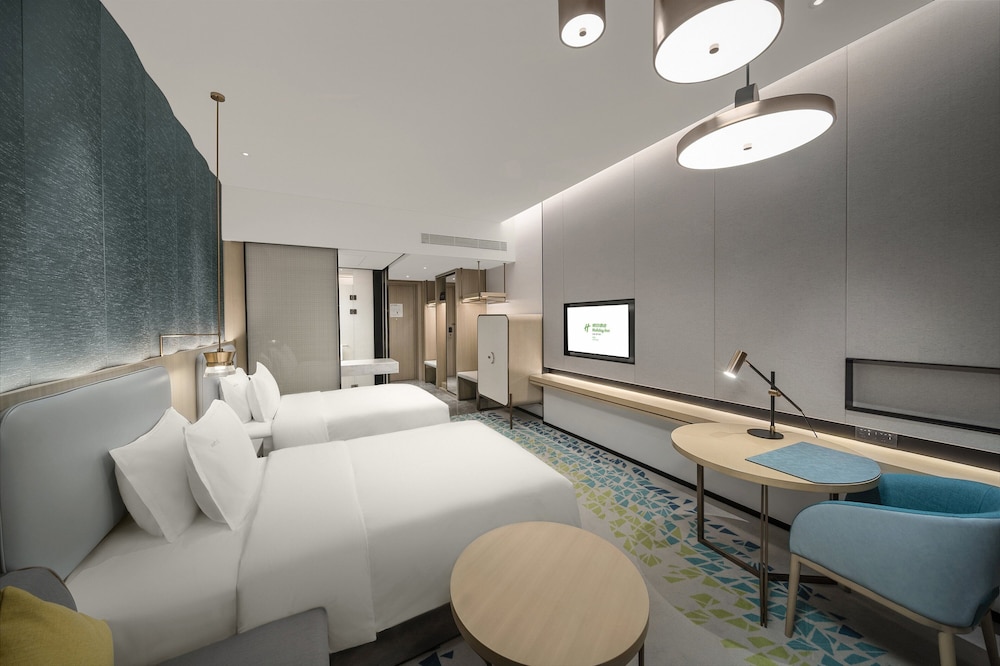 Standard Room, 2 Double Beds, Smoking - Photo 1