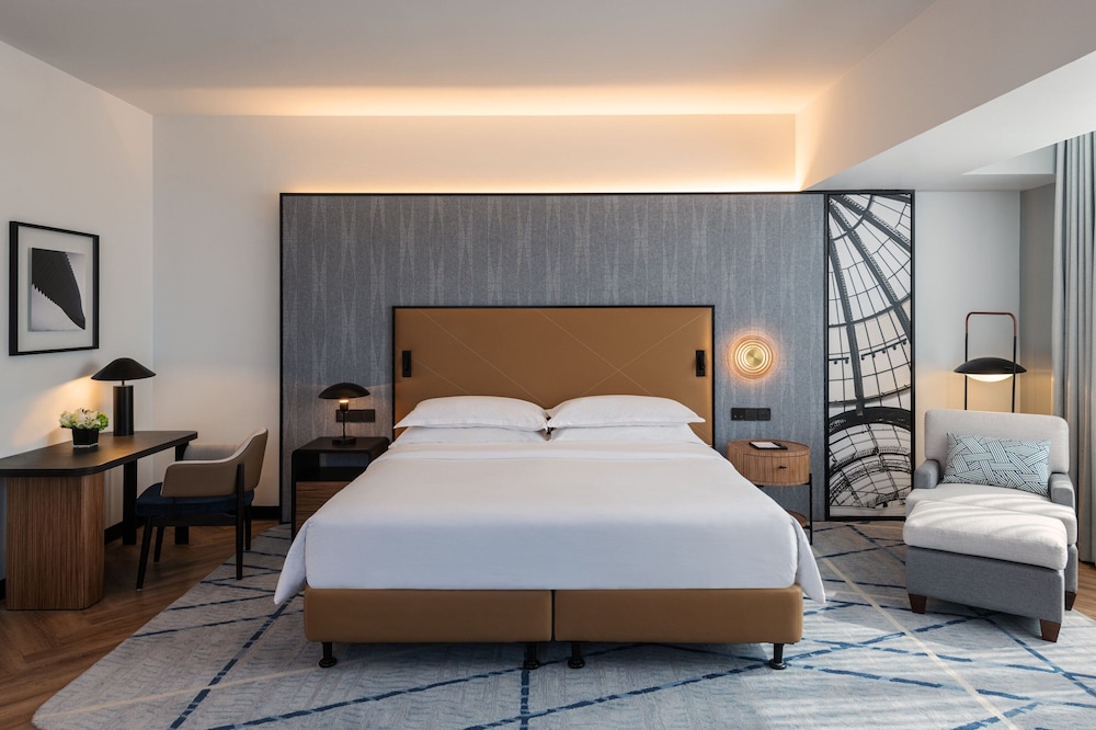 Club Suite, 1 Bedroom photo 2