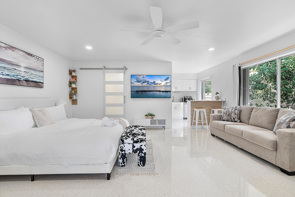 Superior Studio Suite, Patio, Garden View