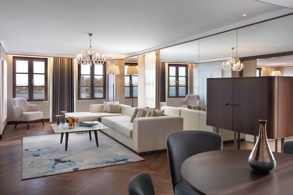 Suite, 2 Bedrooms thumbnail 5