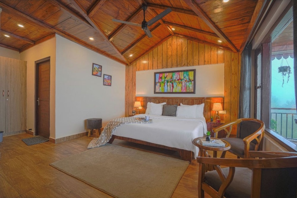 Superior Room, Balcony, Mountain View