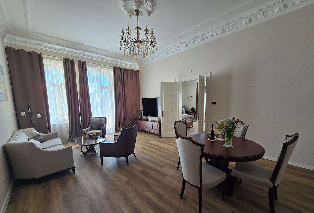 Presidential Suite, Balcony, City View