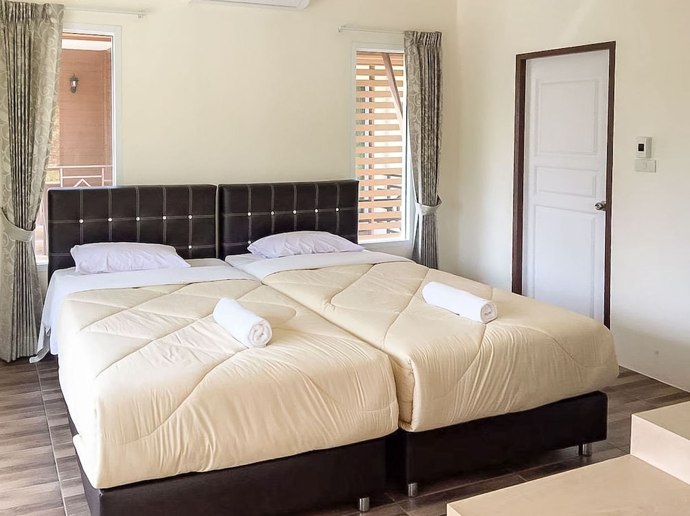Two Bedroom photo 3