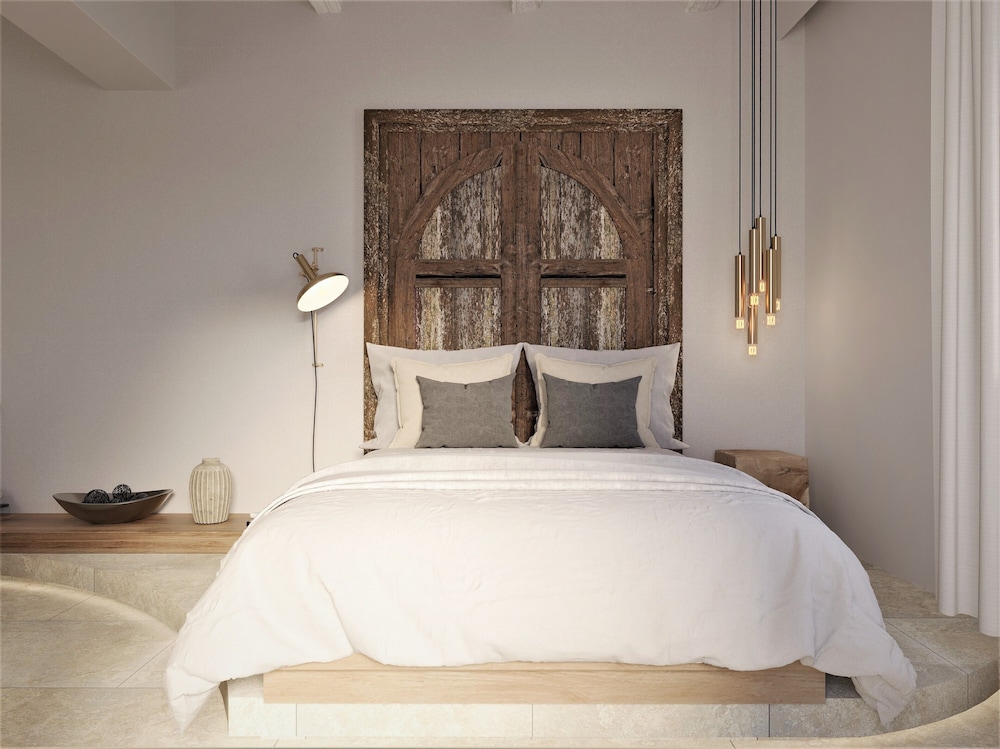 Junior Suite, 1 Queen Bed, Patio, Courtyard View photo 2