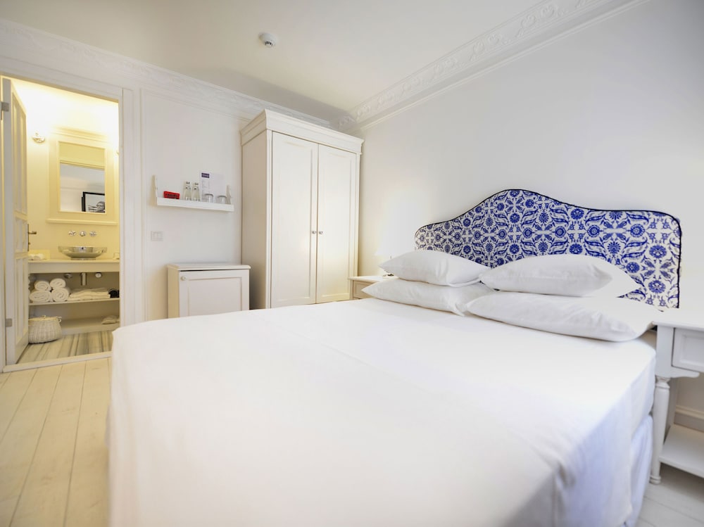 Standard Double Room - Photo 1