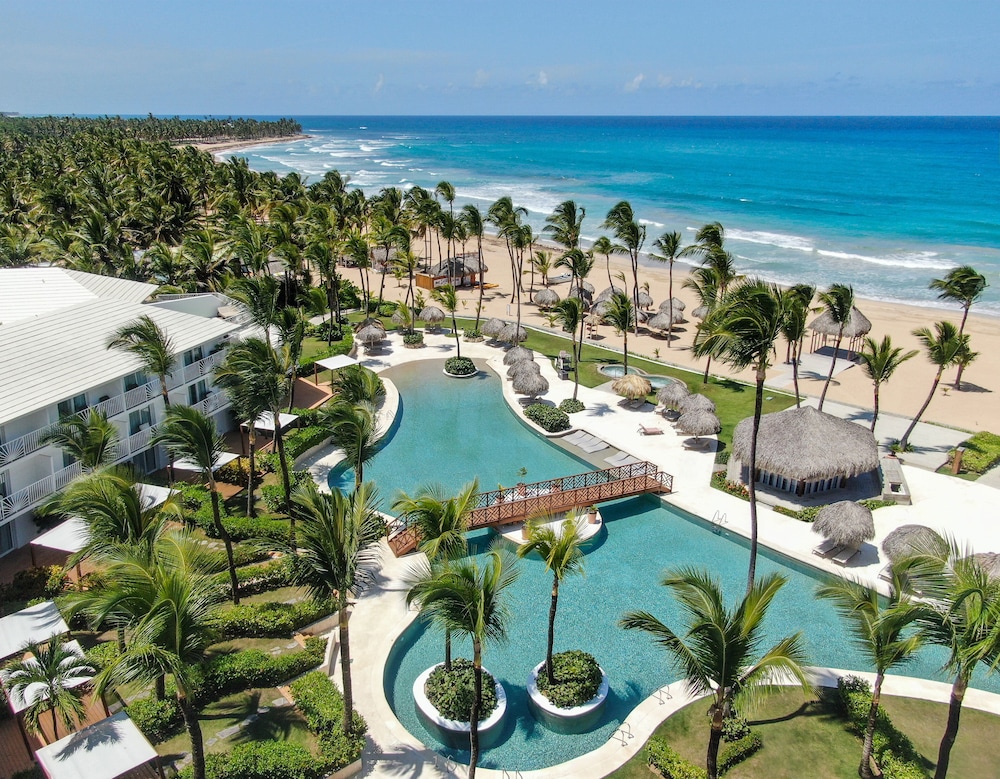 Junior Swim Up Suite