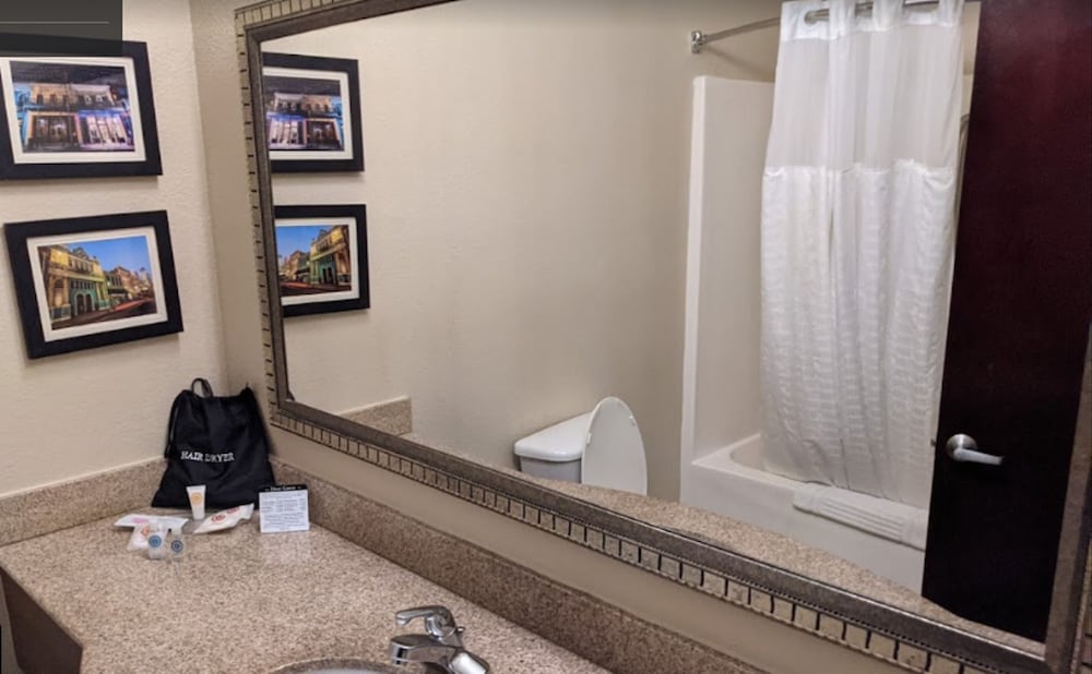 Suite, Non Smoking - Photo 8