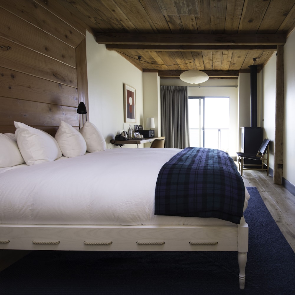 Room (Ocean Cove) - Photo 1