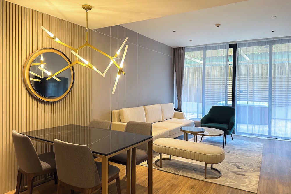 La Green Suite - 2 Bedrooms with Jacuzzi - Photo 7
