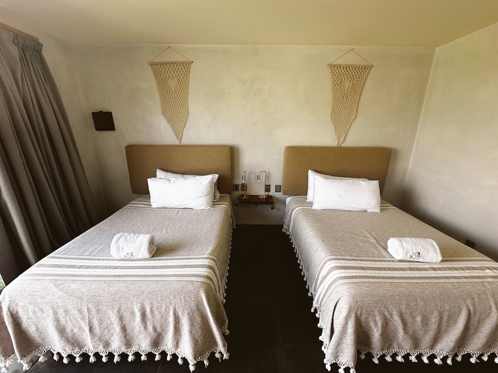 Deluxe Double Room, 2 Double Beds - Photo 2