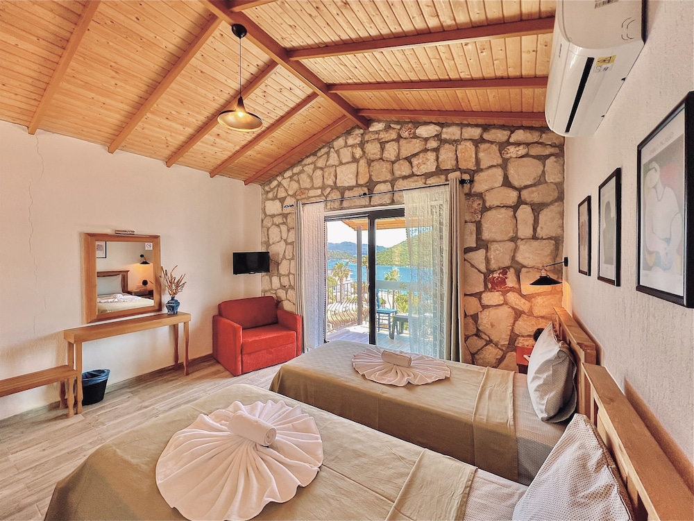 Superior Twin Room - Photo 1