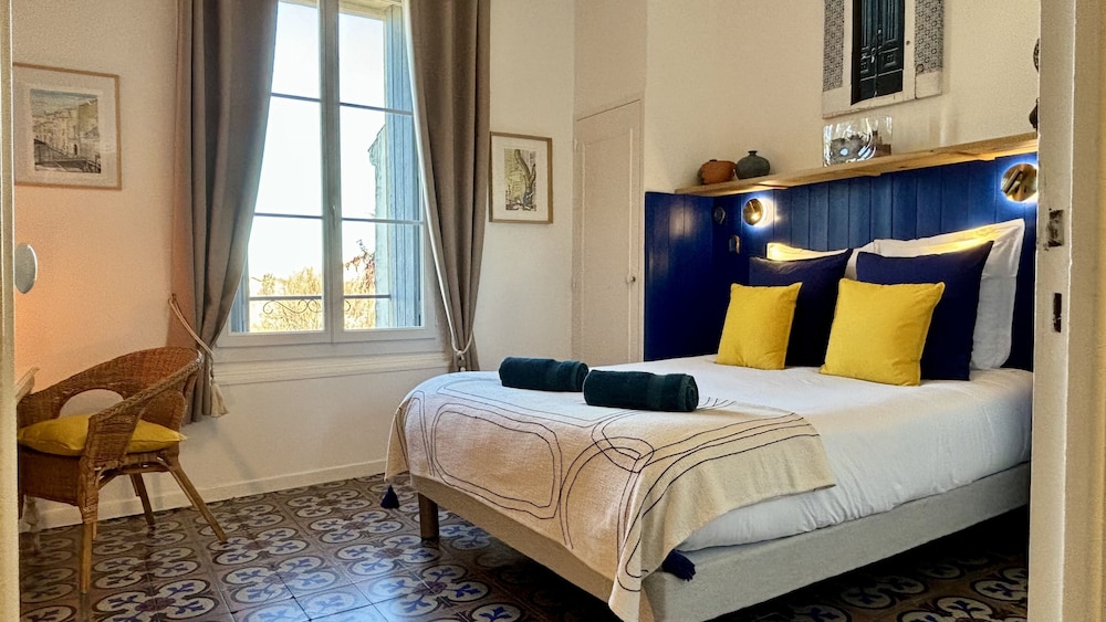 Double Room - Photo 11