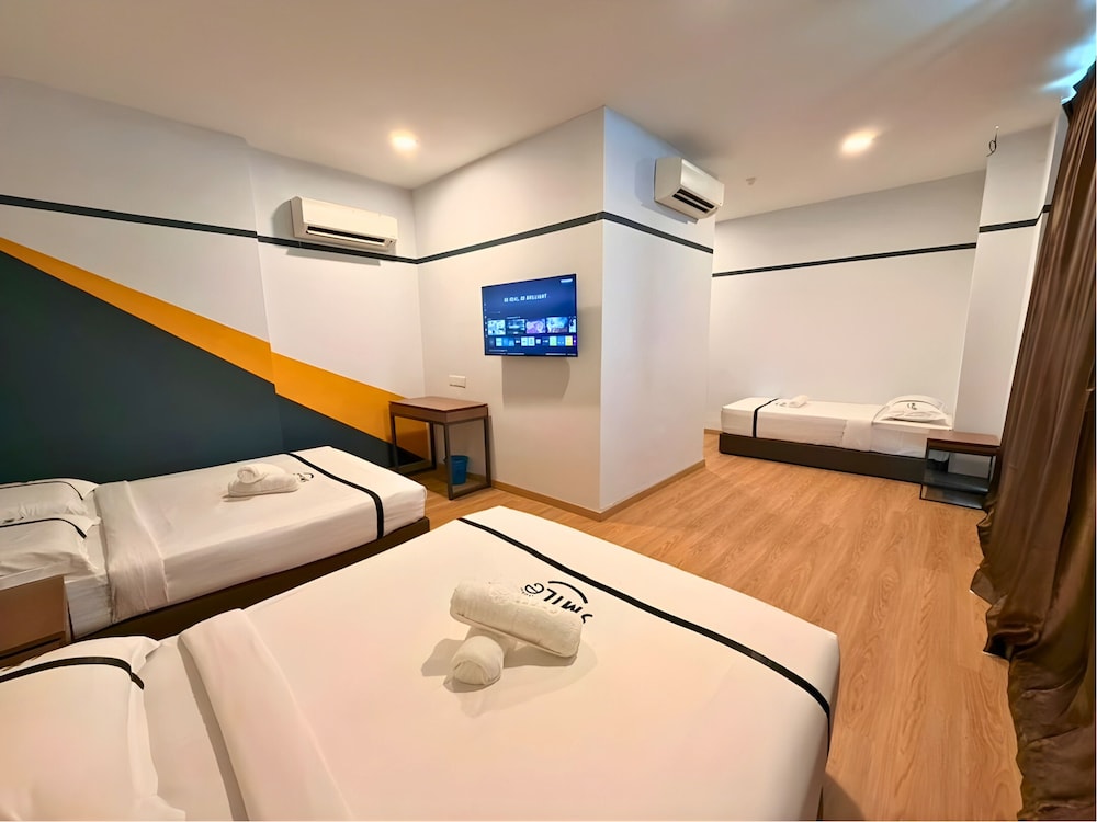Family Room, Multiple Beds photo 1