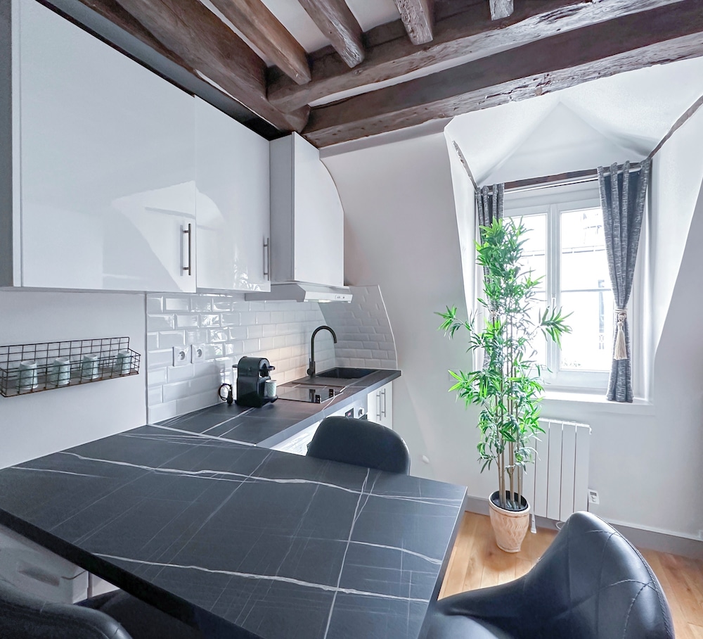 Apartment, Courtyard View