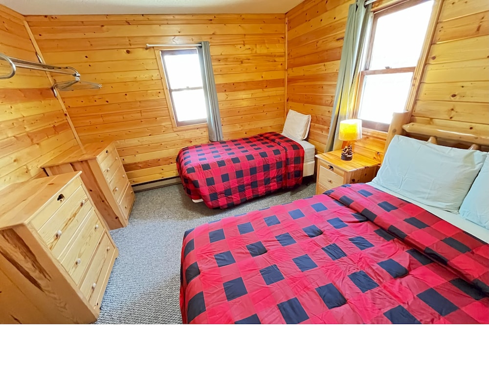Cabin photo 2