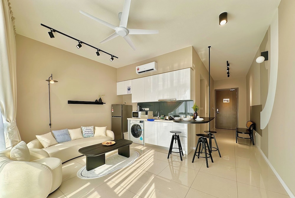 Standard Condo, 1 Bedroom, City View photo 1